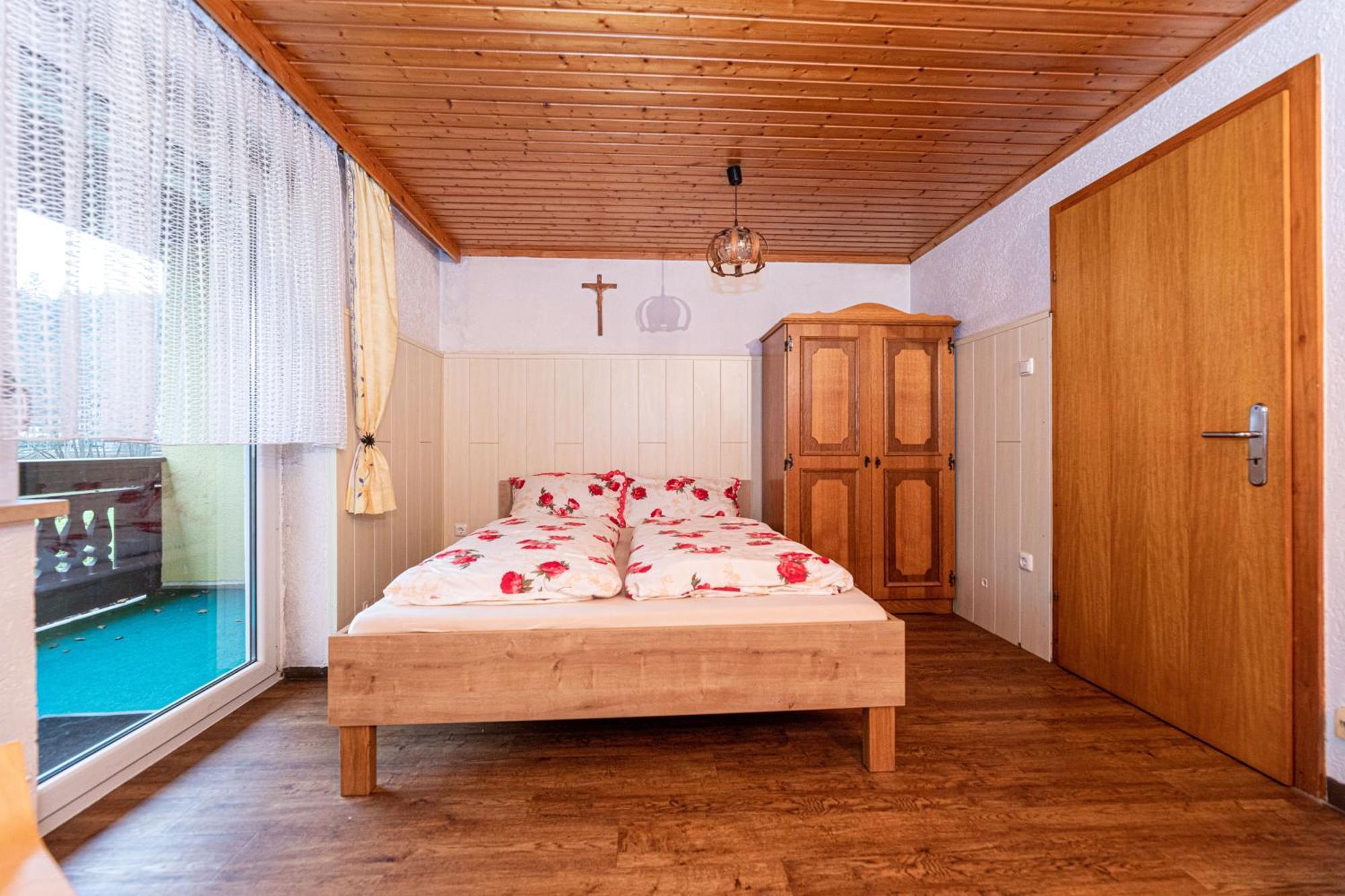 Haus Am Wald Apartment
